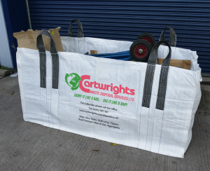 Medium rubbish bag only